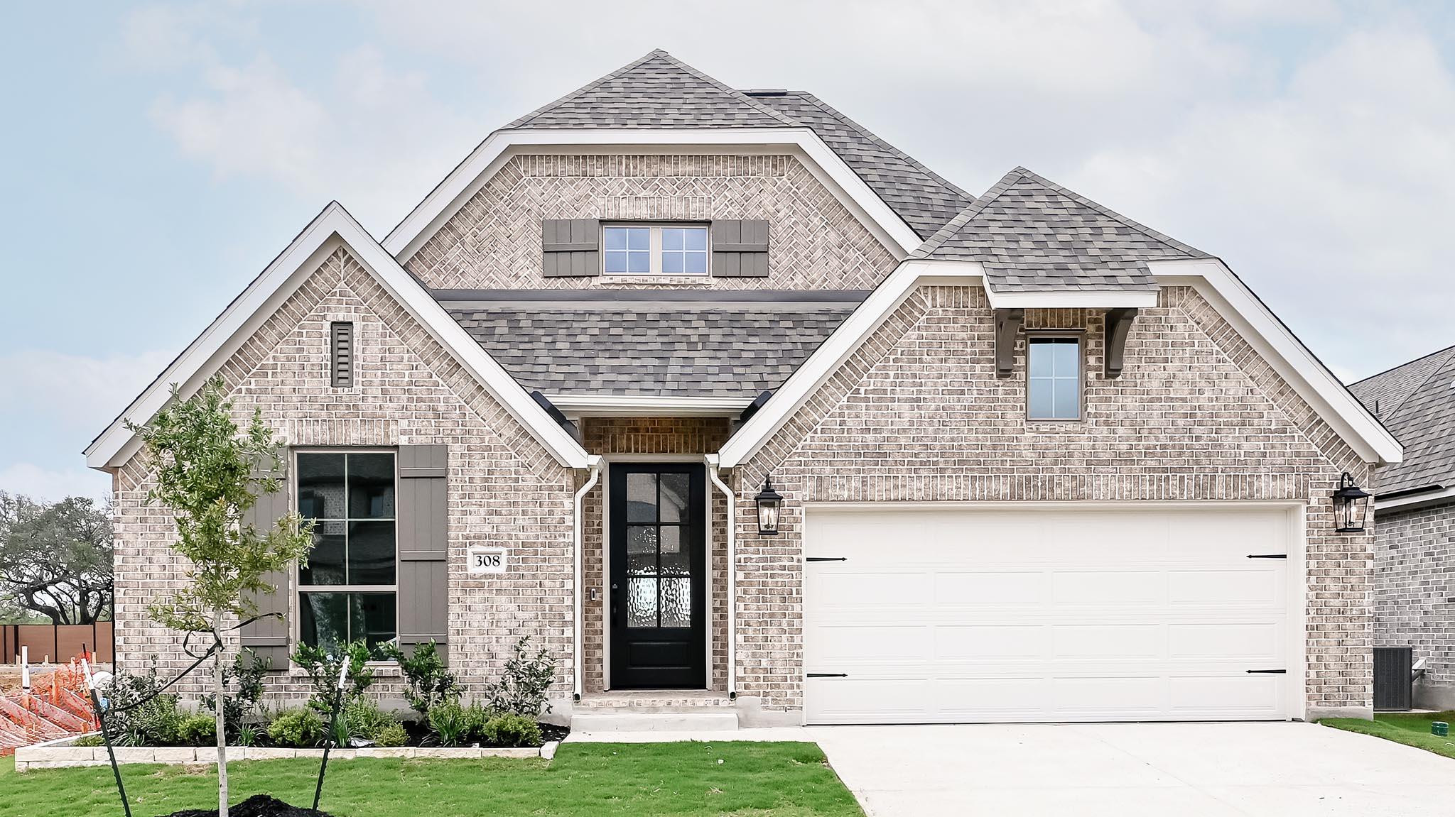 308 Foxfire Cv, Lockhart, TX 78644 — photo 1