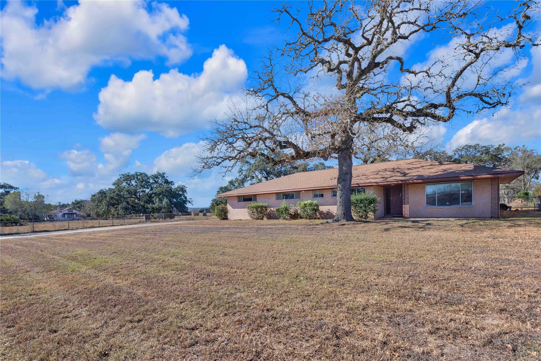 1243  North Jefferson Hwy, La Grange, TX 78945 — photo 1