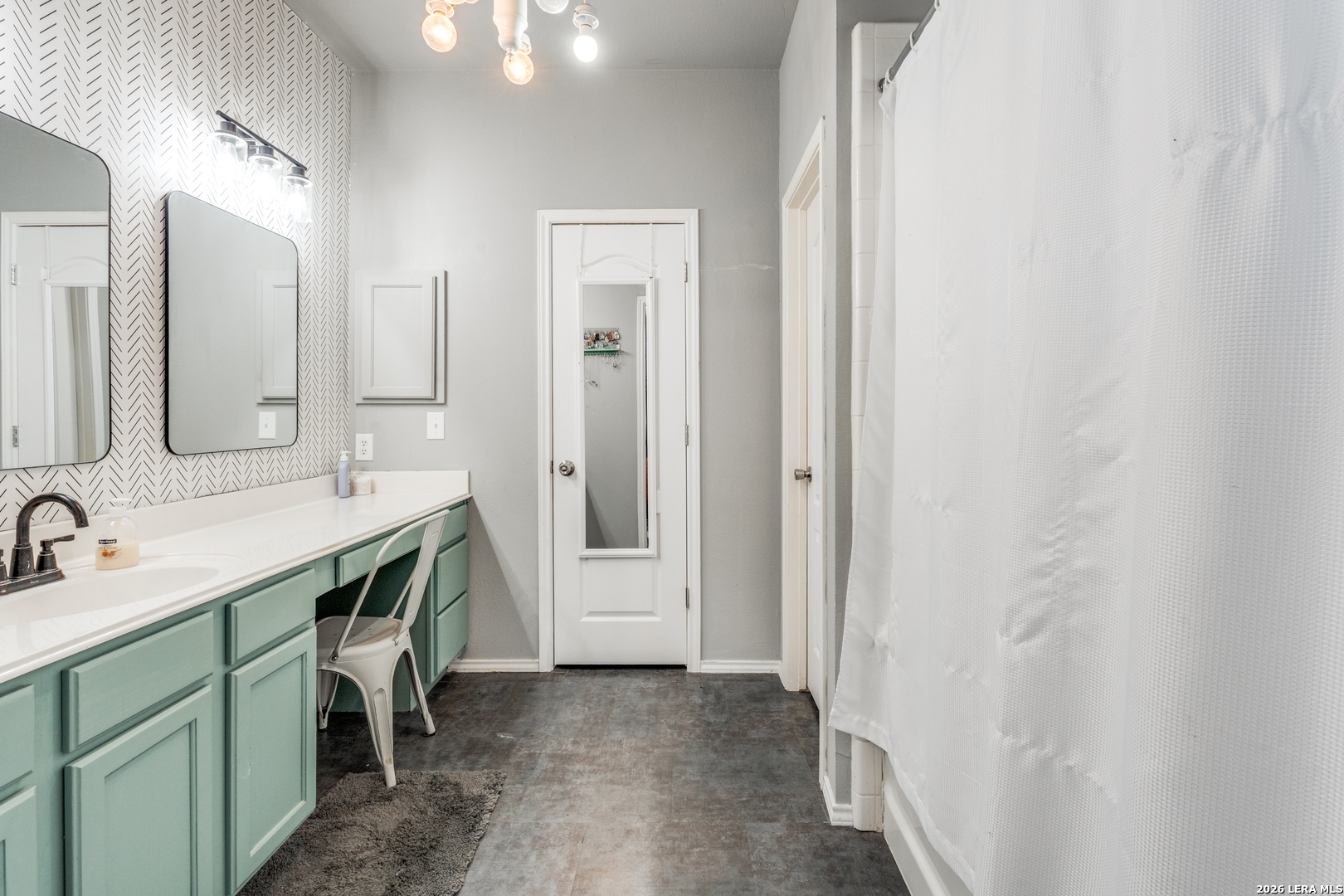 2071 Carlisle Castle, New Braunfels, TX 78130 — photo 1