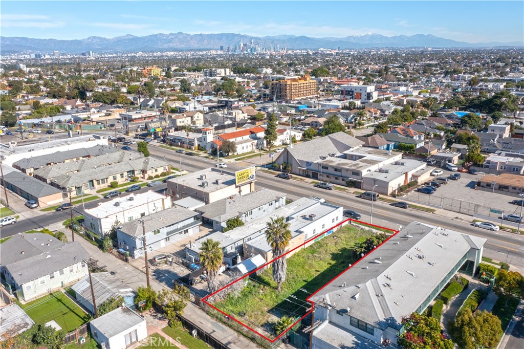 5869 West, Los Angeles, CA 90043 — photo 1
