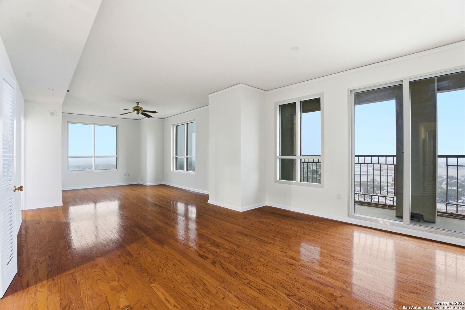 1 TOWERS PARK LN, San Antonio, TX 78209 — photo 1