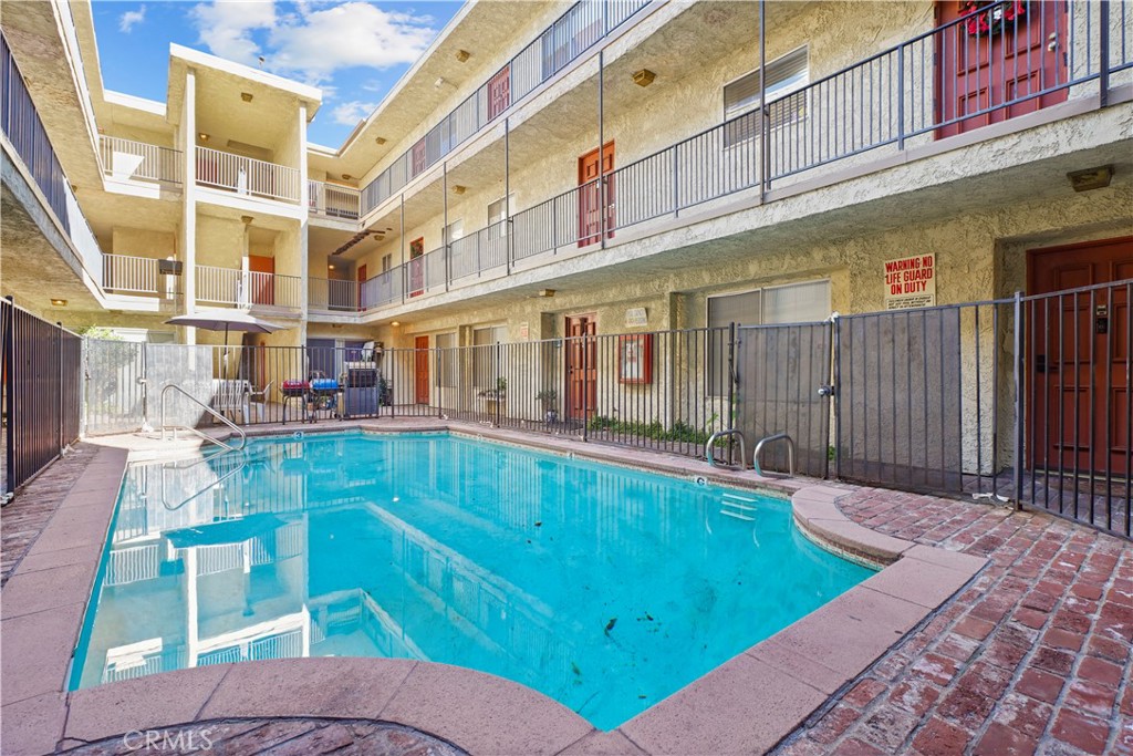 21219 Roscoe, Canoga Park, CA 91304 — photo 1
