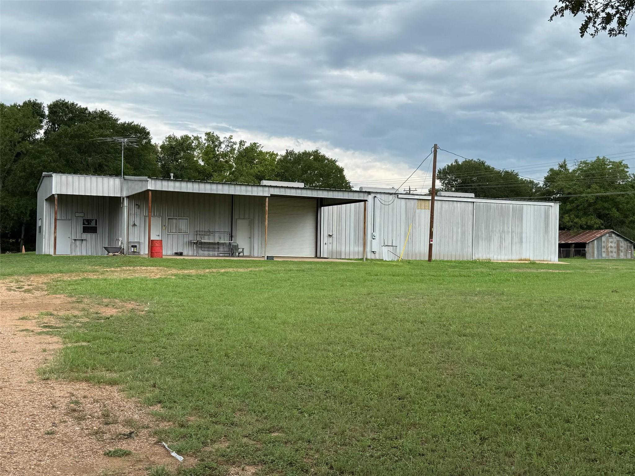 291 Reid's, Bastrop, TX 78602 — photo 1