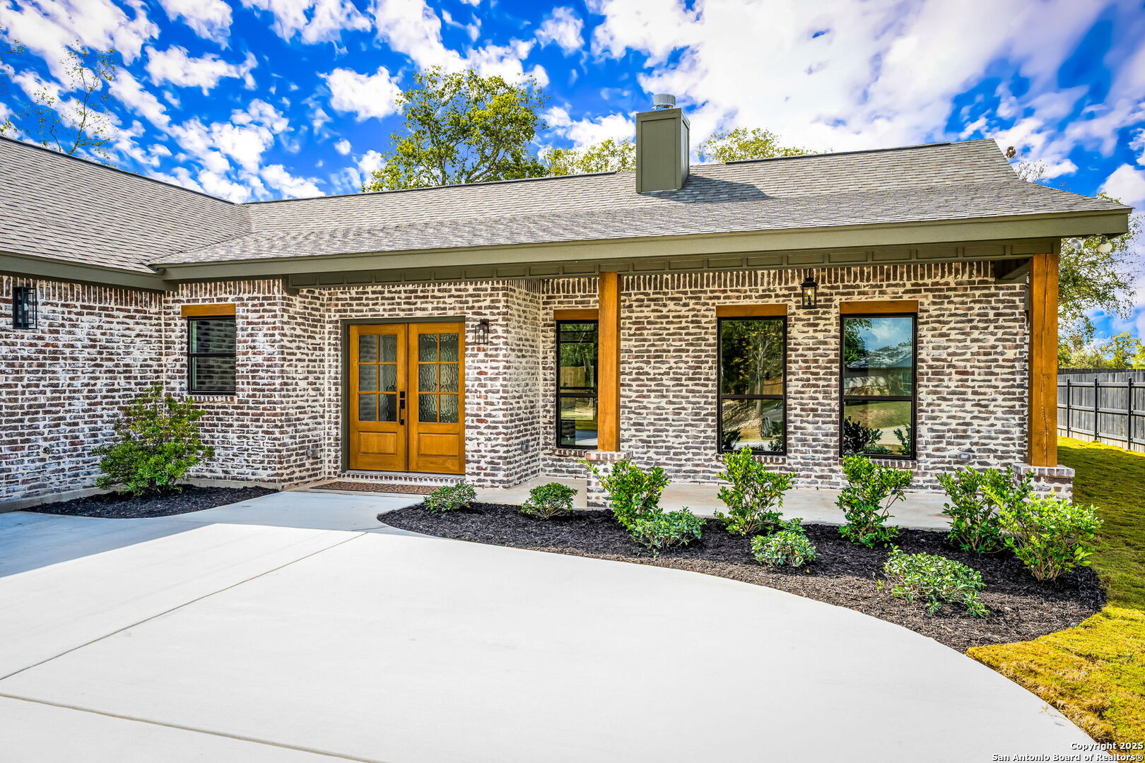 249 Sandpiper Lane, , 78123 — photo 1
