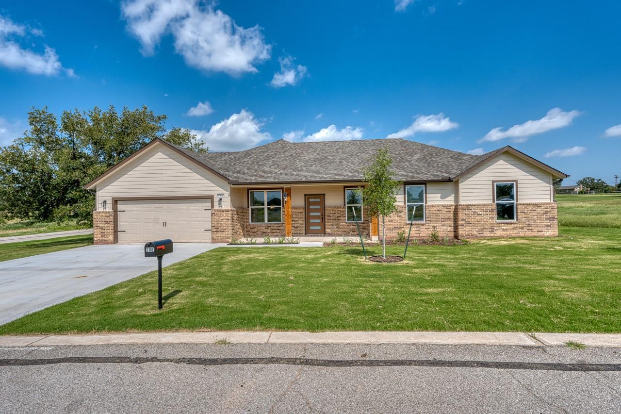 206 Oak Grove, Kingsland, TX 78639 — photo 1