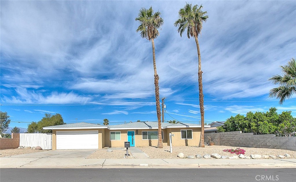386 W Sunview Avenue, Palm Springs, CA 92262 — photo 1
