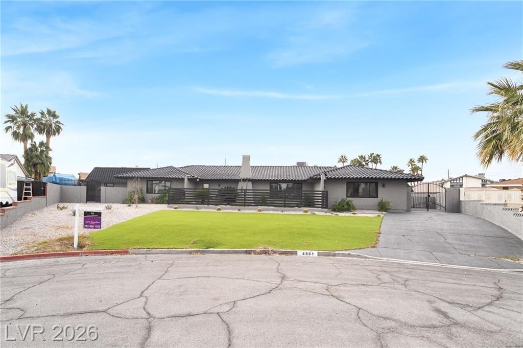 4501  Woodcrest Road, Las Vegas, NV 89121 — photo 1