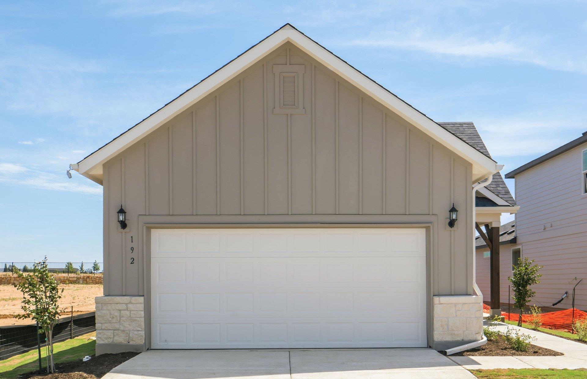 192 Frontera, Bastrop, TX 78602 — photo 1