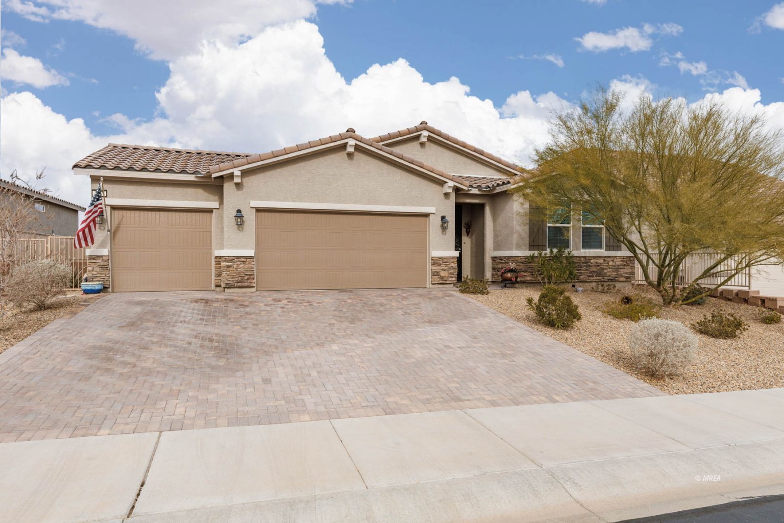 957  Atkins Ln, Mesquite, NV 89027 — photo 1