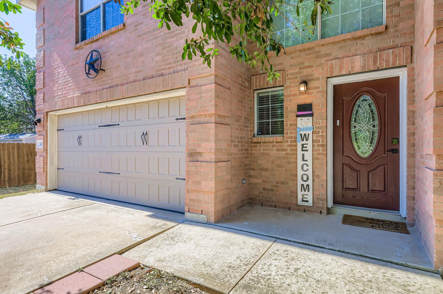 411 Meadow Park, Georgetown, TX 78626 — photo 1