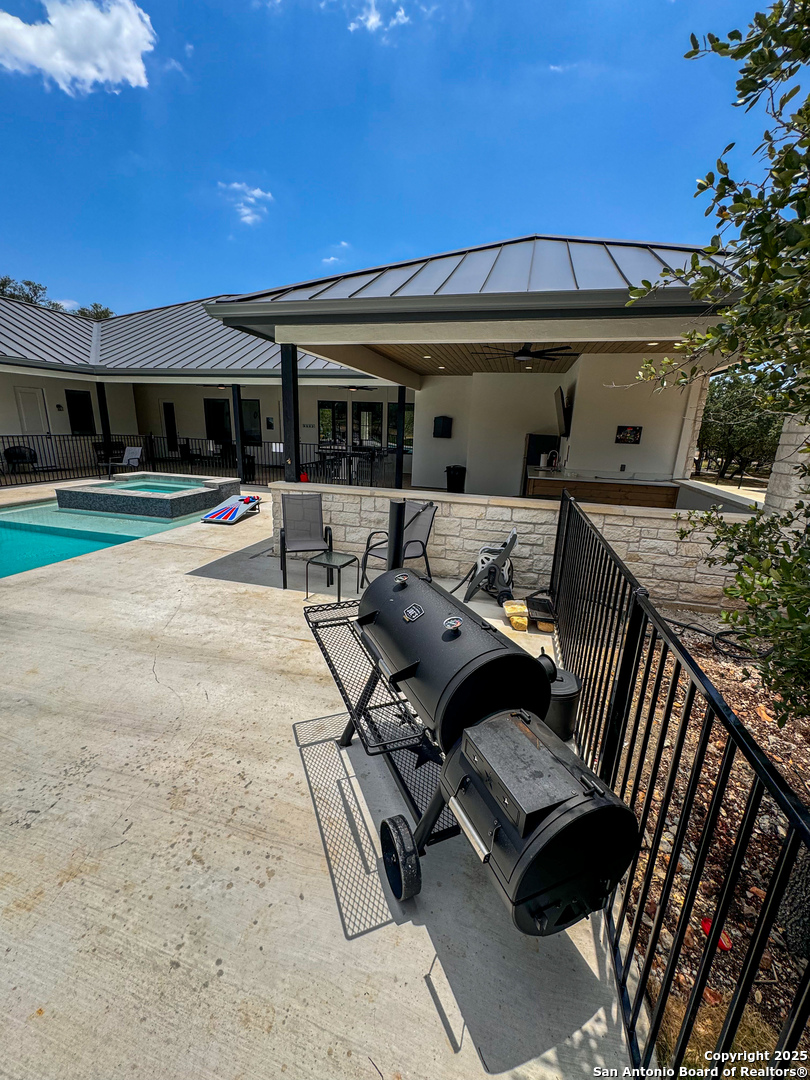 34 Lazy Day, ConCan, TX 78838 — photo 1