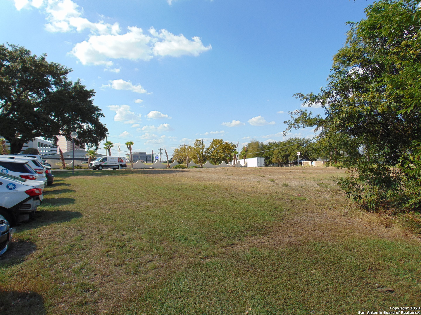 7927 PINEBROOK DR, San Antonio, TX 78230 — photo 1