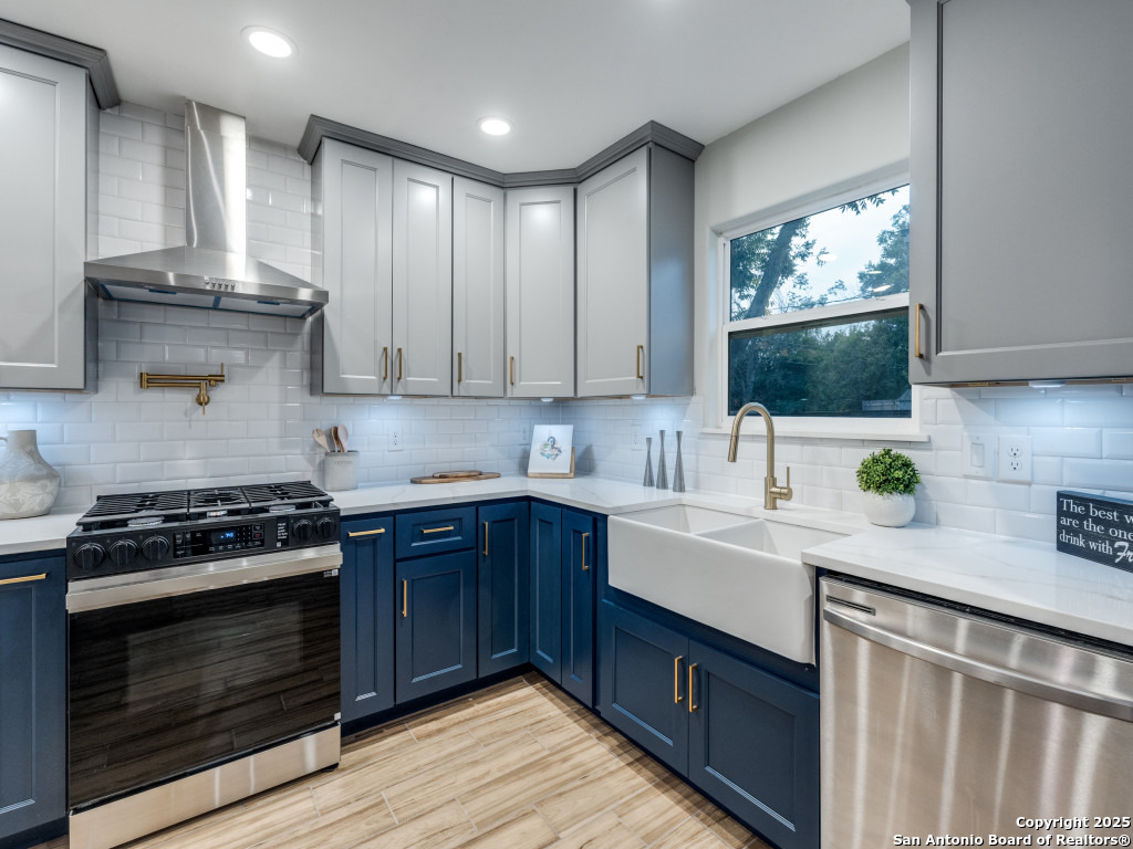 414 Devonshire, , 78209 — photo 1