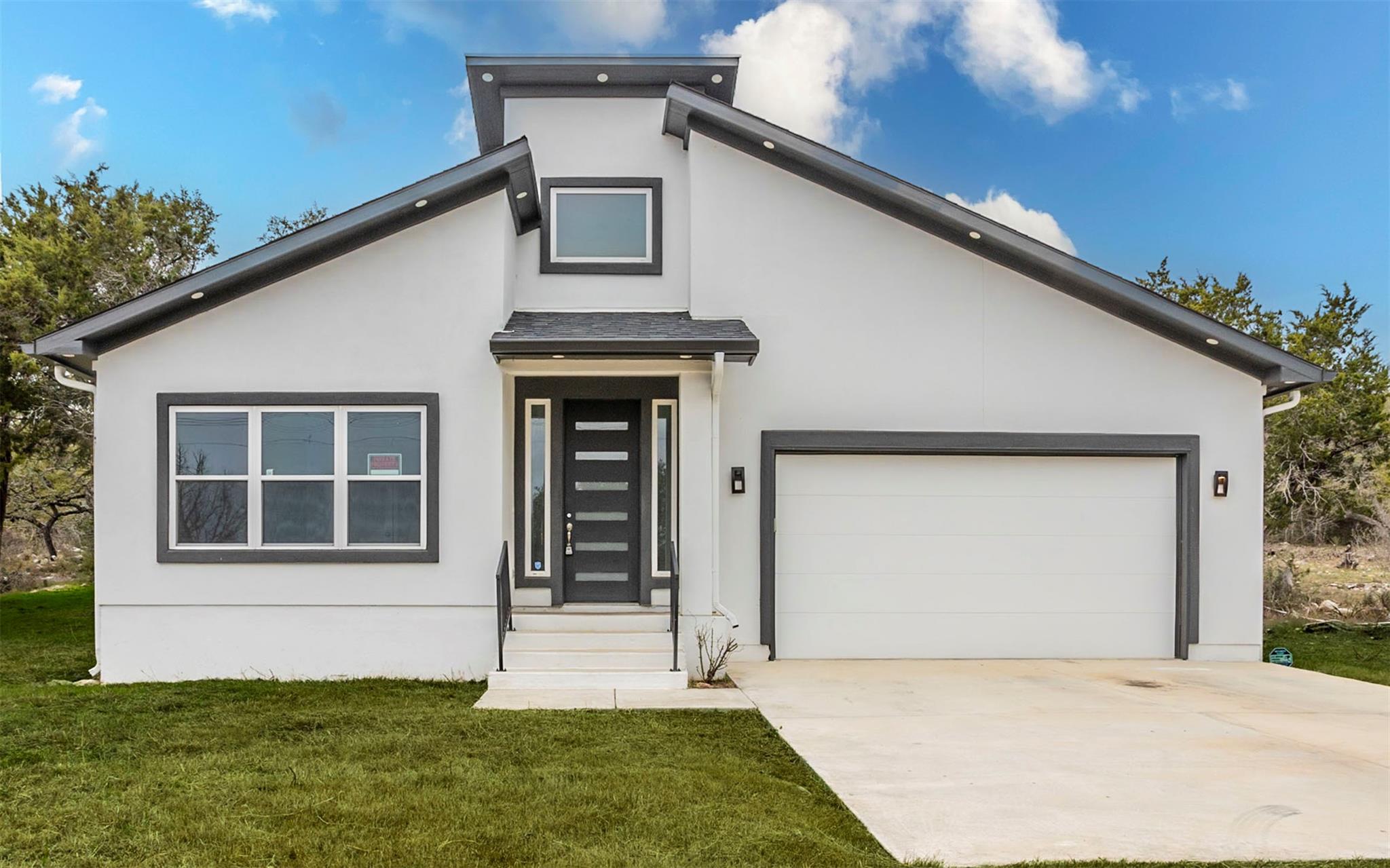 2718 Leslie, San Marcos, TX 78666 — photo 1