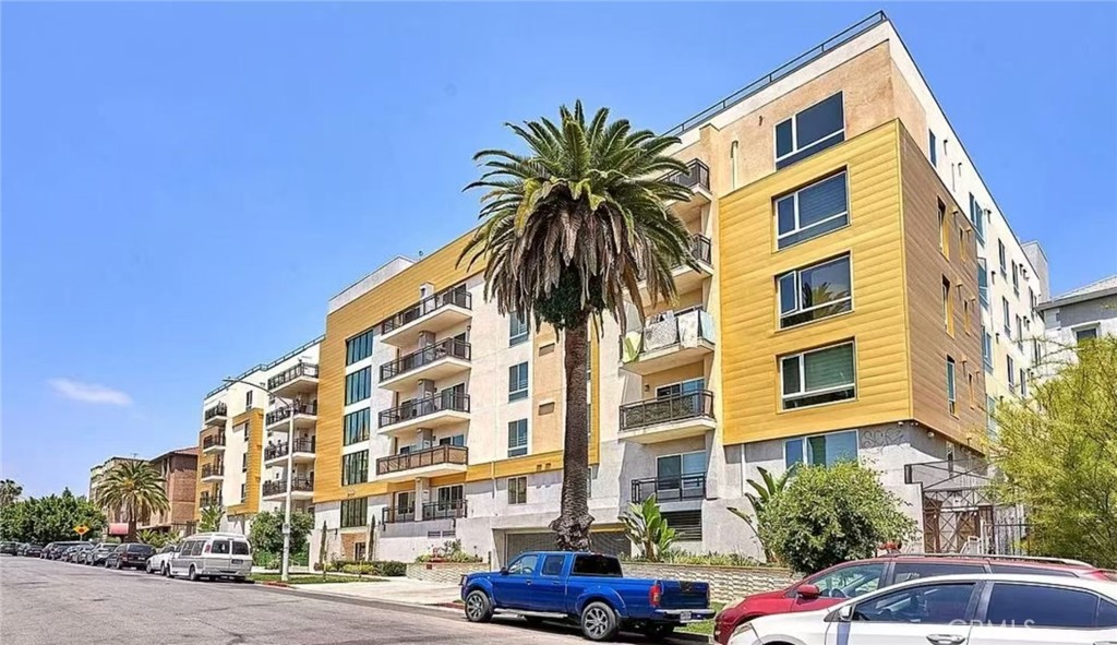 2939 Leeward 212, Los Angeles, CA 90005 — photo 1