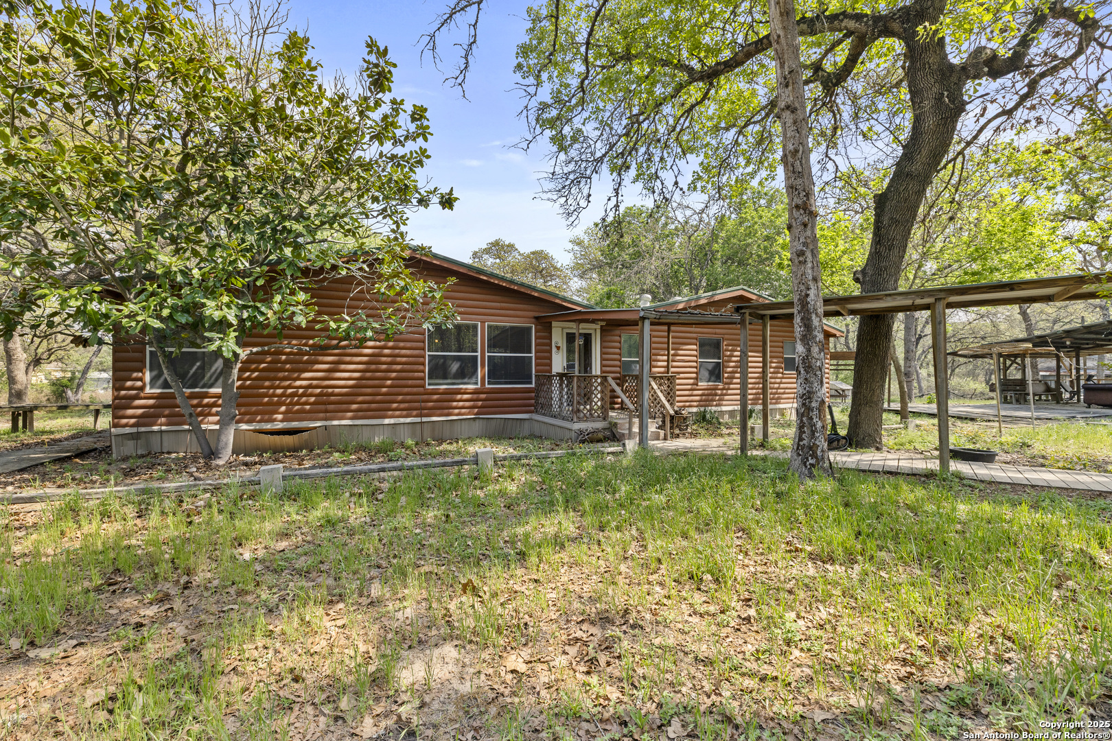 1189 Vivroux Ranch, , 78155 — photo 1