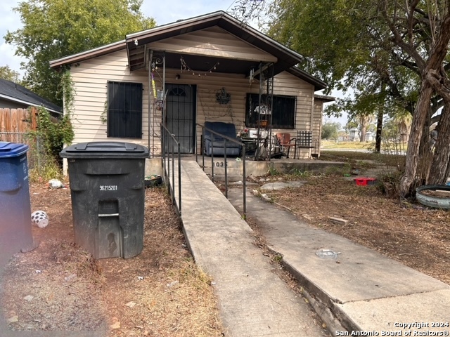 1035 Dakota St, San Antonio, TX 78203 — photo 1