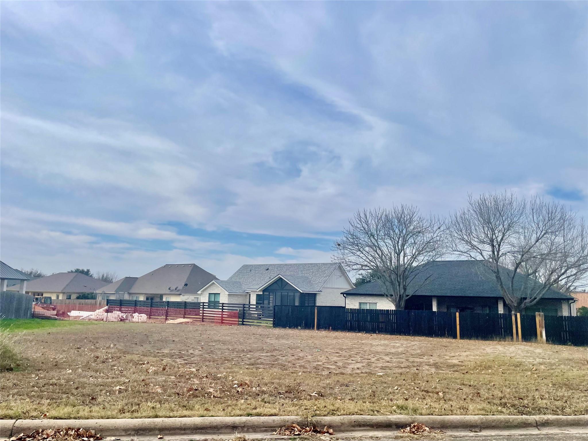 Lot 749-A Spyglass, Meadowlakes, TX 78654 — photo 1