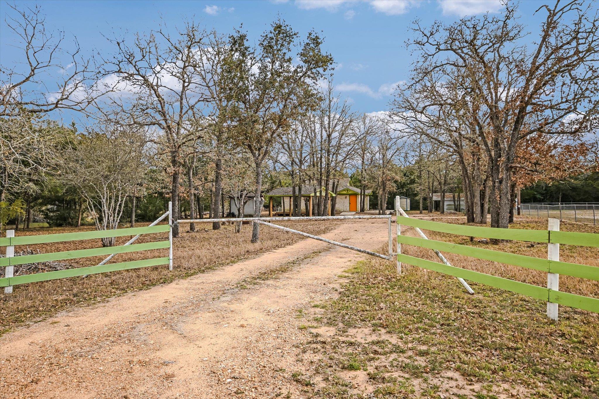 309 Stolle, Flatonia, TX 78941 — photo 1