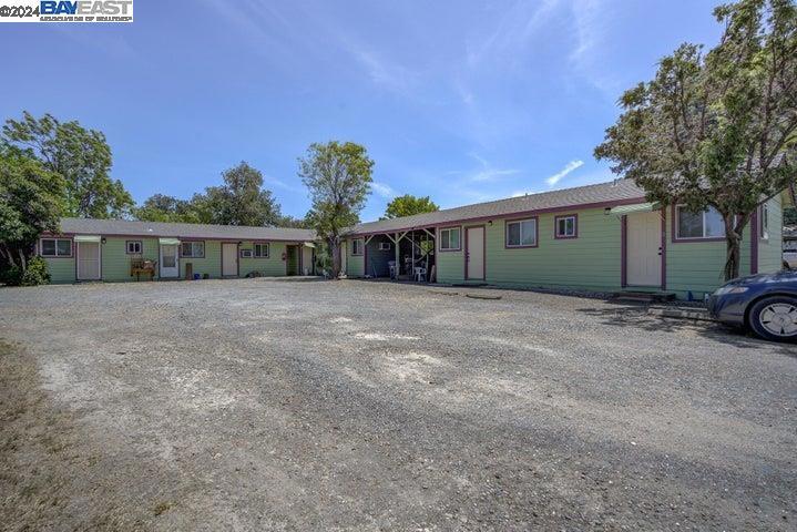 8080 State Hwy 99E, Los Molinos, CA 96055 — photo 1