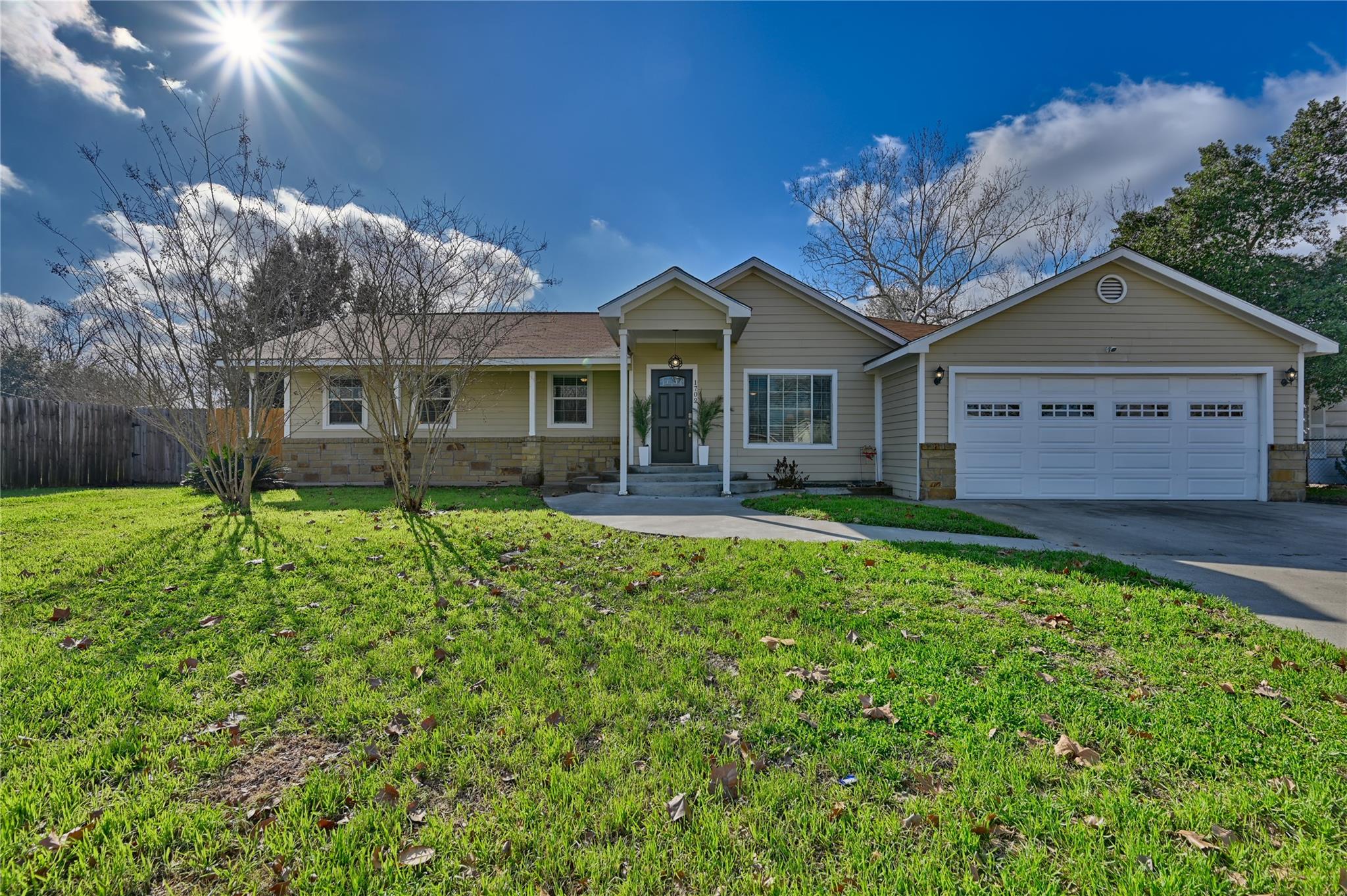 1702 Rampart, Columbus, TX 78934 — photo 1