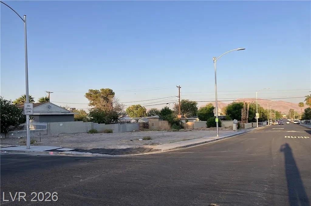 200 N 18TH STREET, Las Vegas, NV 89101 — photo 1