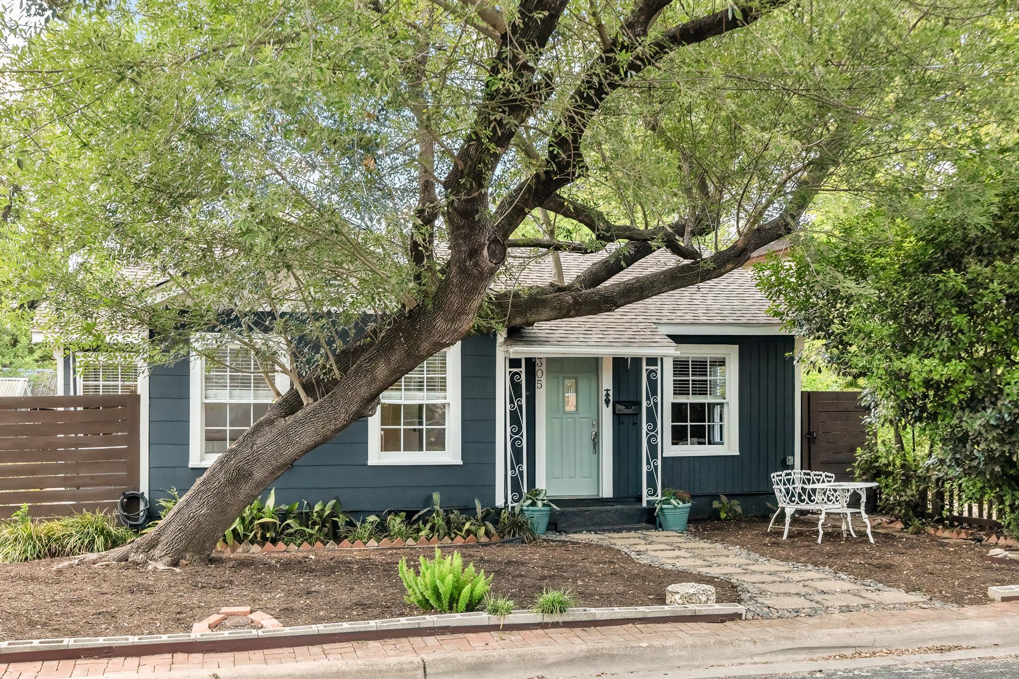 305 50th, Austin, TX 78751 — photo 1