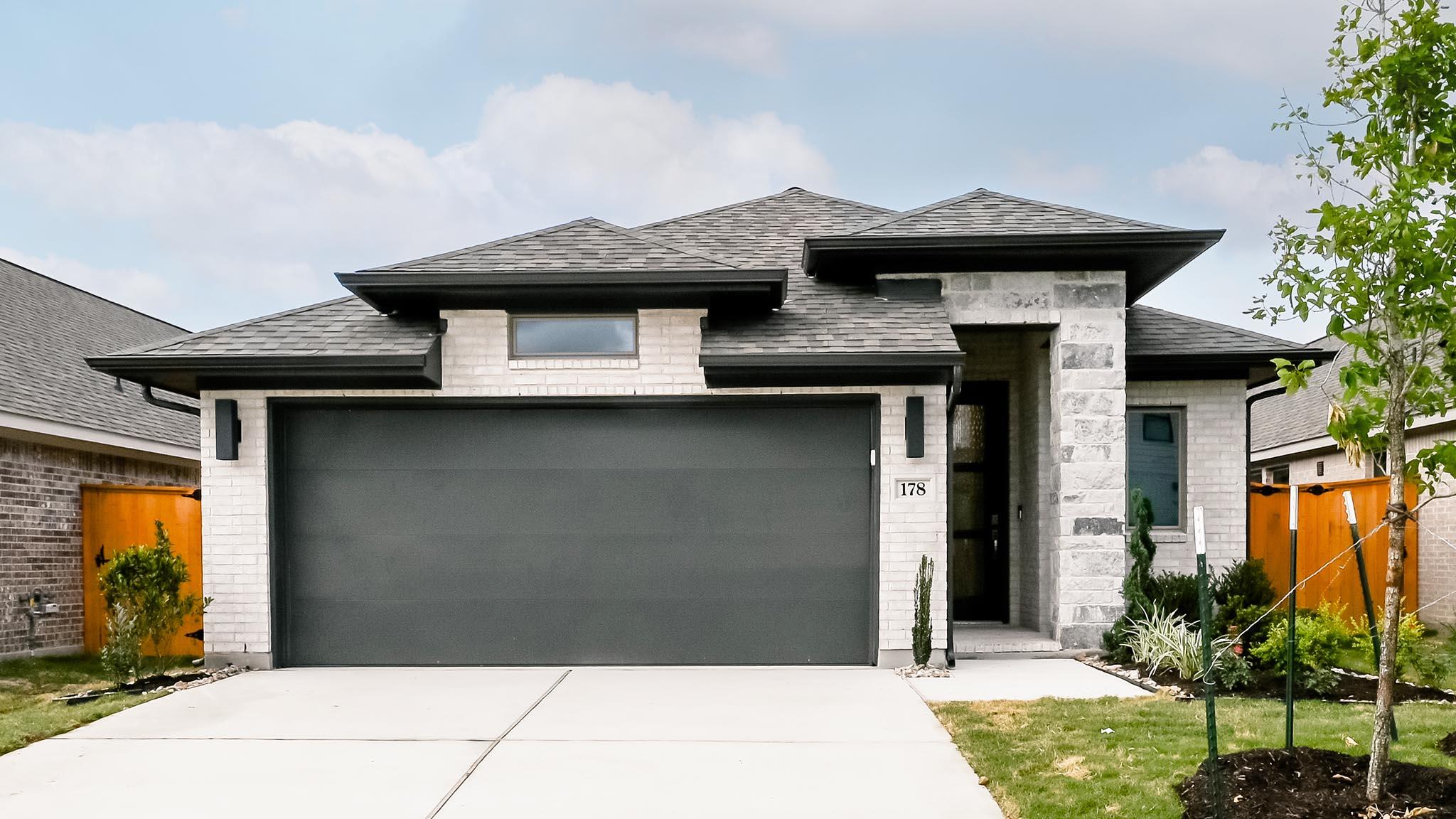 178 Blackborrow, Kyle, TX 78640 — photo 1
