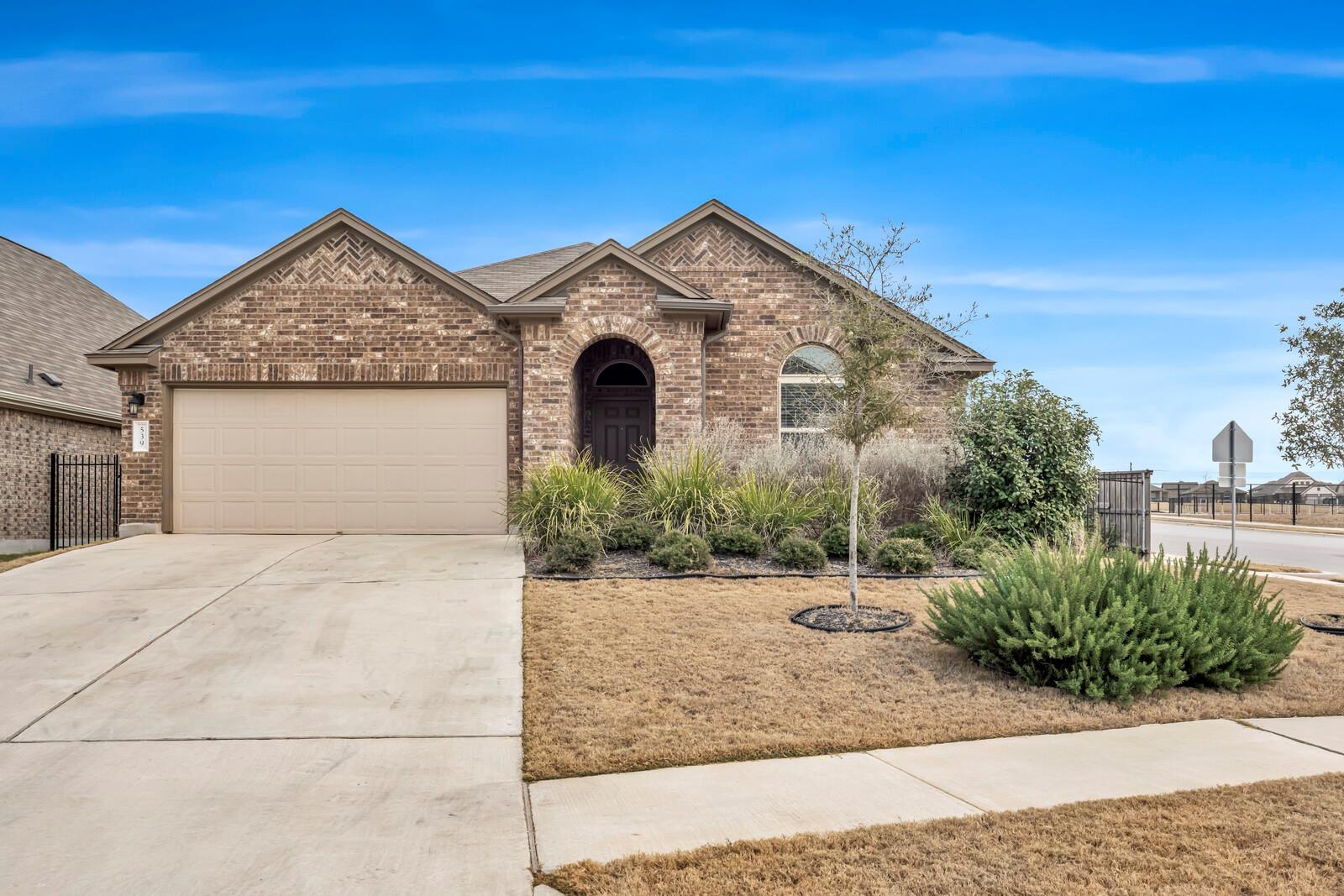 539 Merlin, Leander, TX 78641 — photo 1