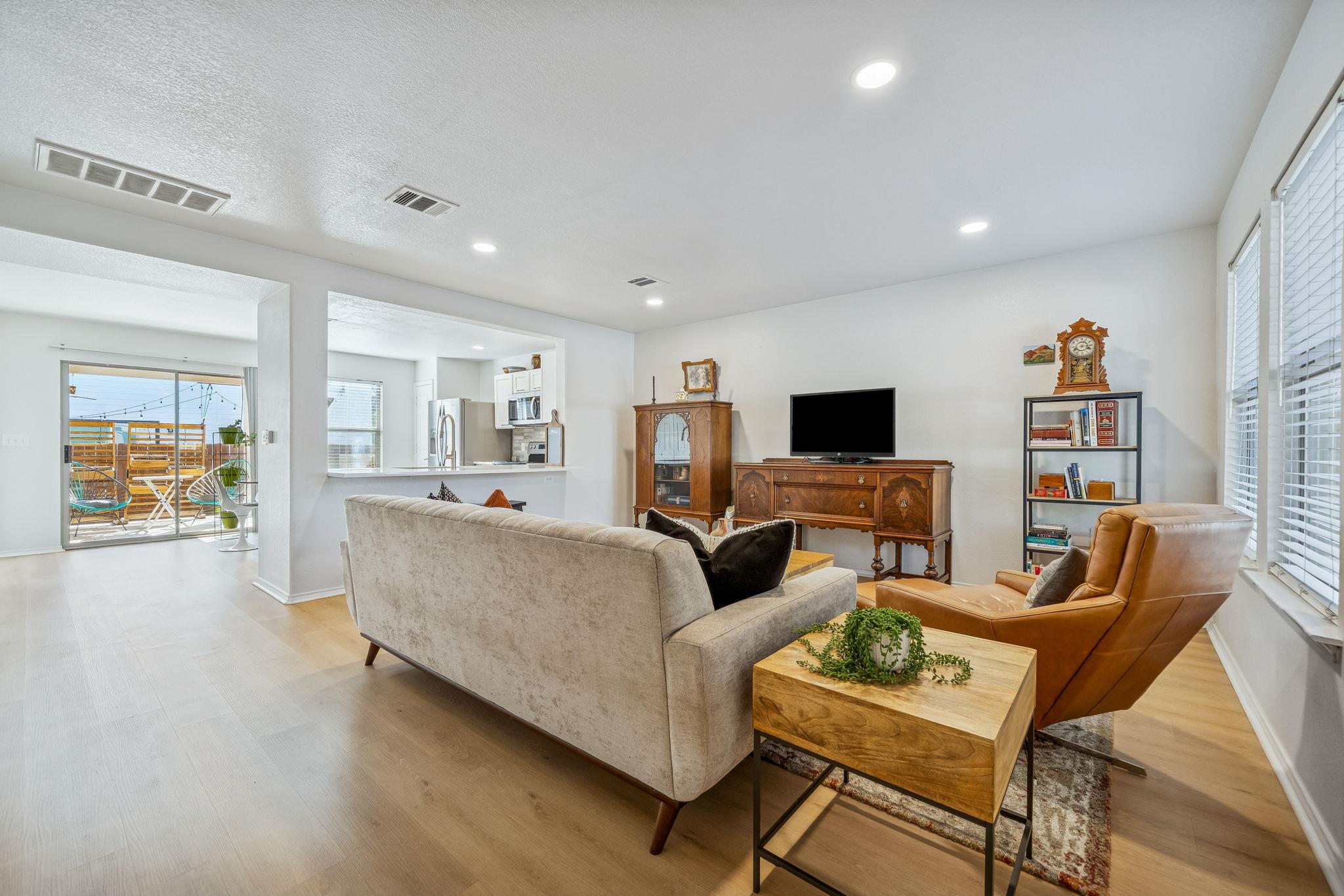 8609 Quinton, Austin, TX 78747 — photo 1