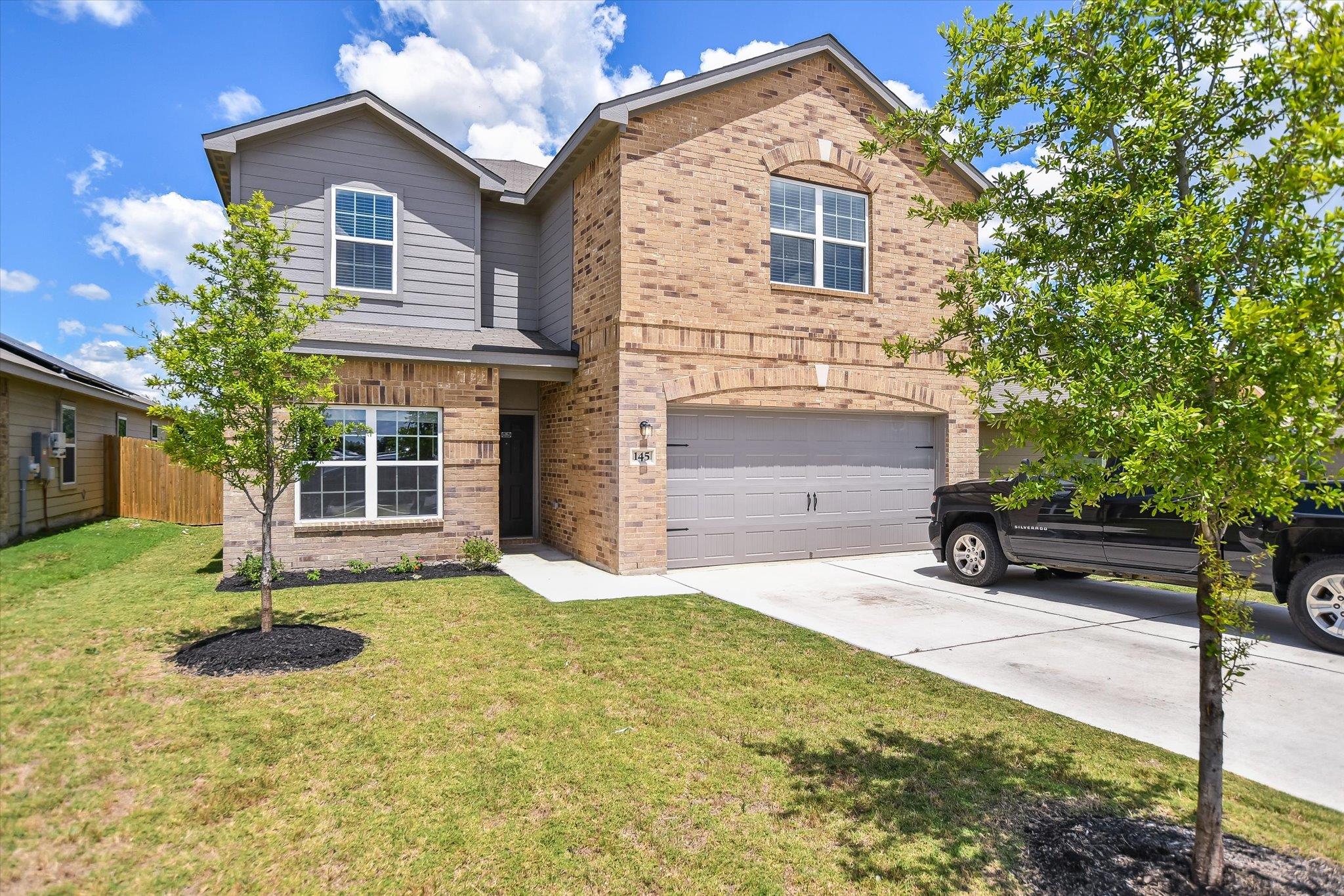 145 Riverdale, Jarrell, TX 76537 — photo 1