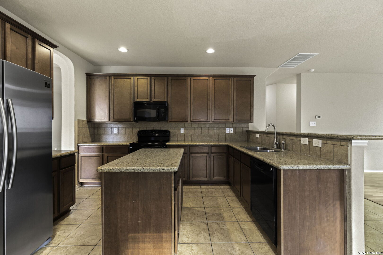 1015 Iris Path, , 78245 — photo 1