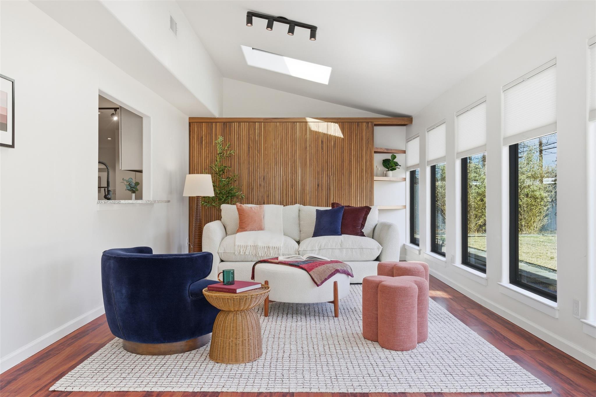 7501 Daugherty, Austin, TX 78757 — photo 1