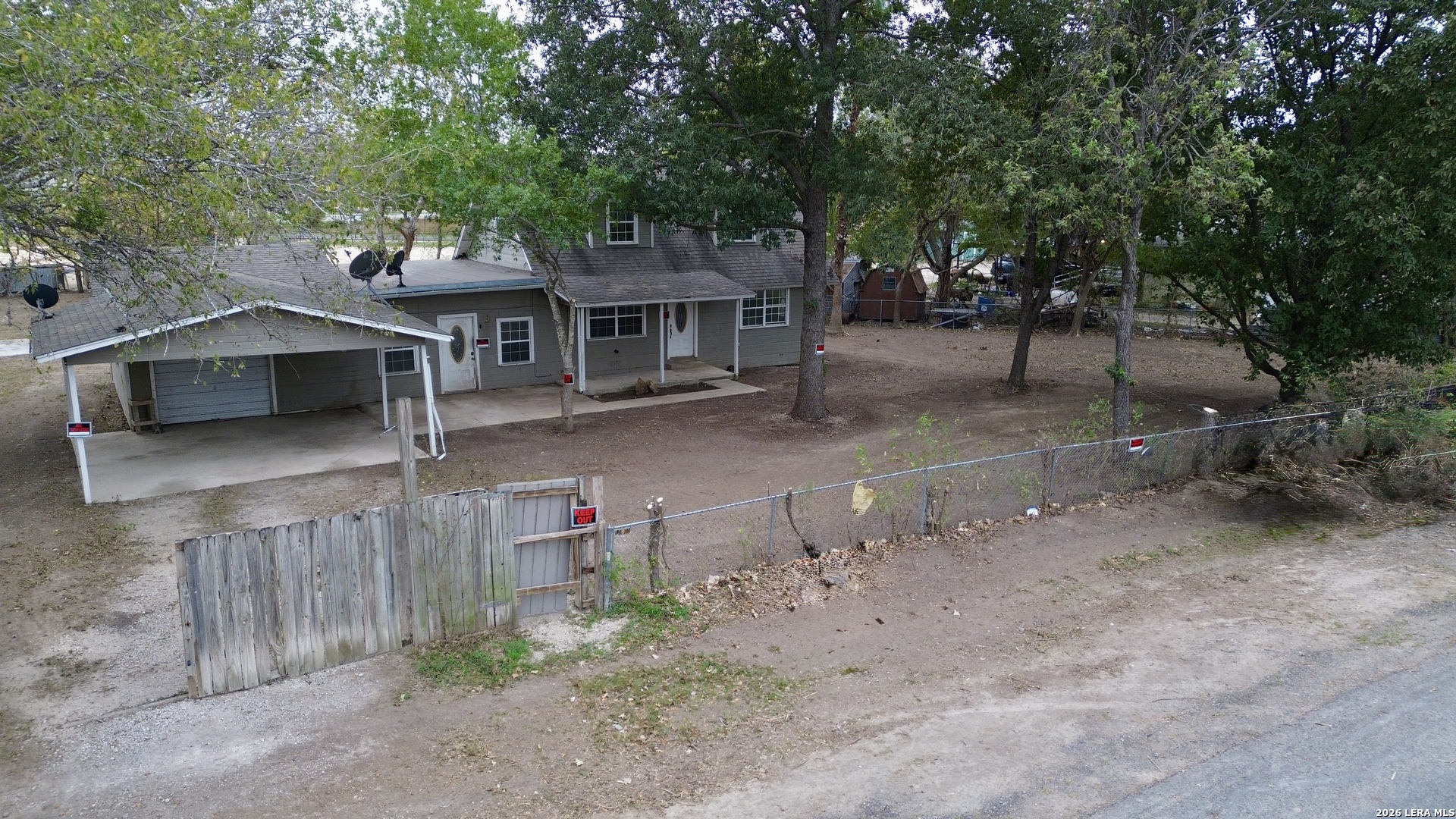 11911 Dragon, , 78252 — photo 1