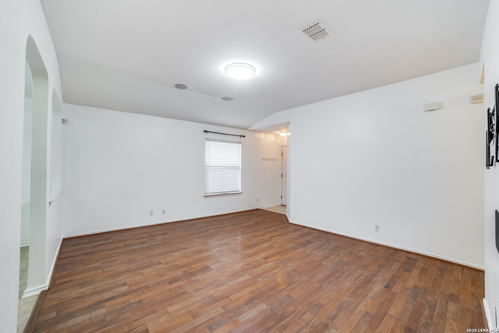 10022 Cactus, ,  78254 — photo 1