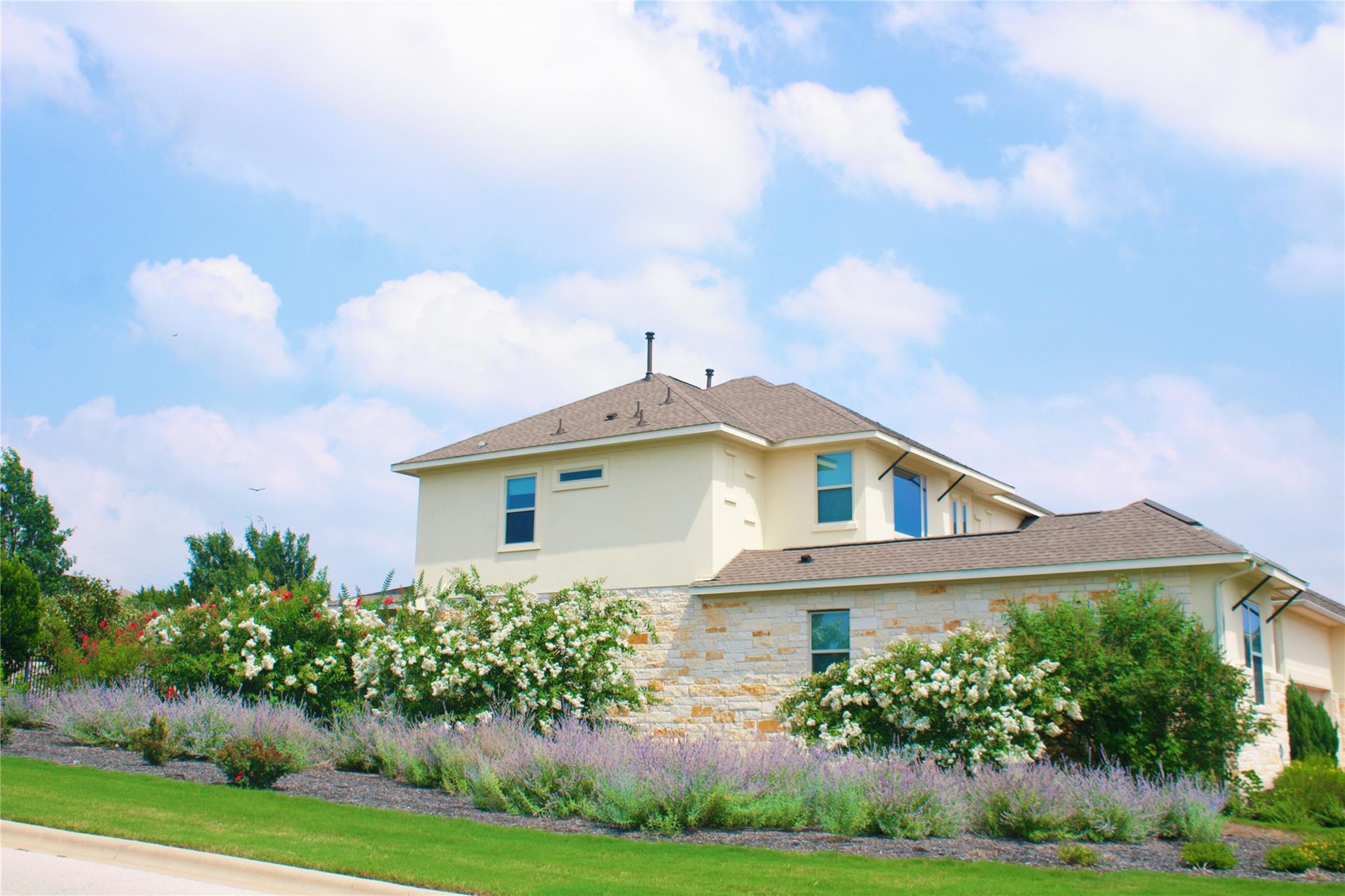 407 Forza Viola, Austin, TX 78738 — photo 1
