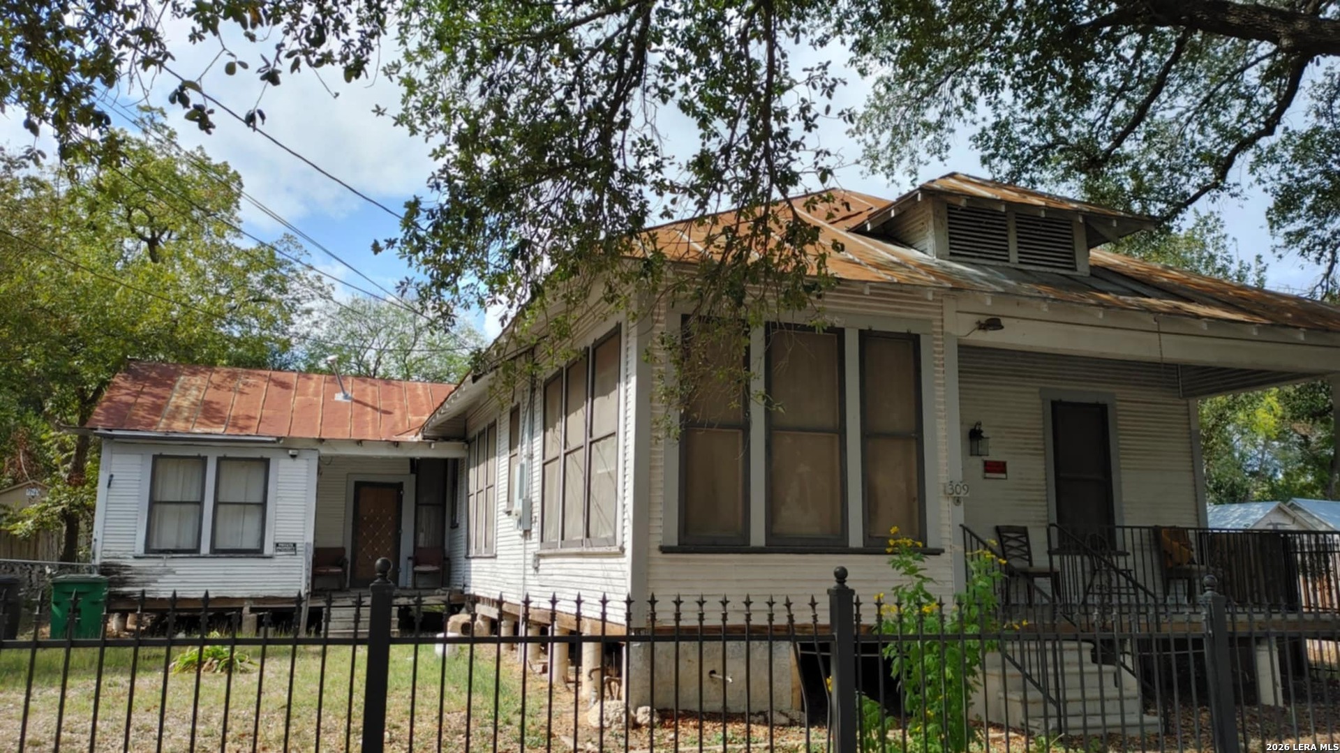 309 Willow, San Antonio, TX 78202 — photo 1