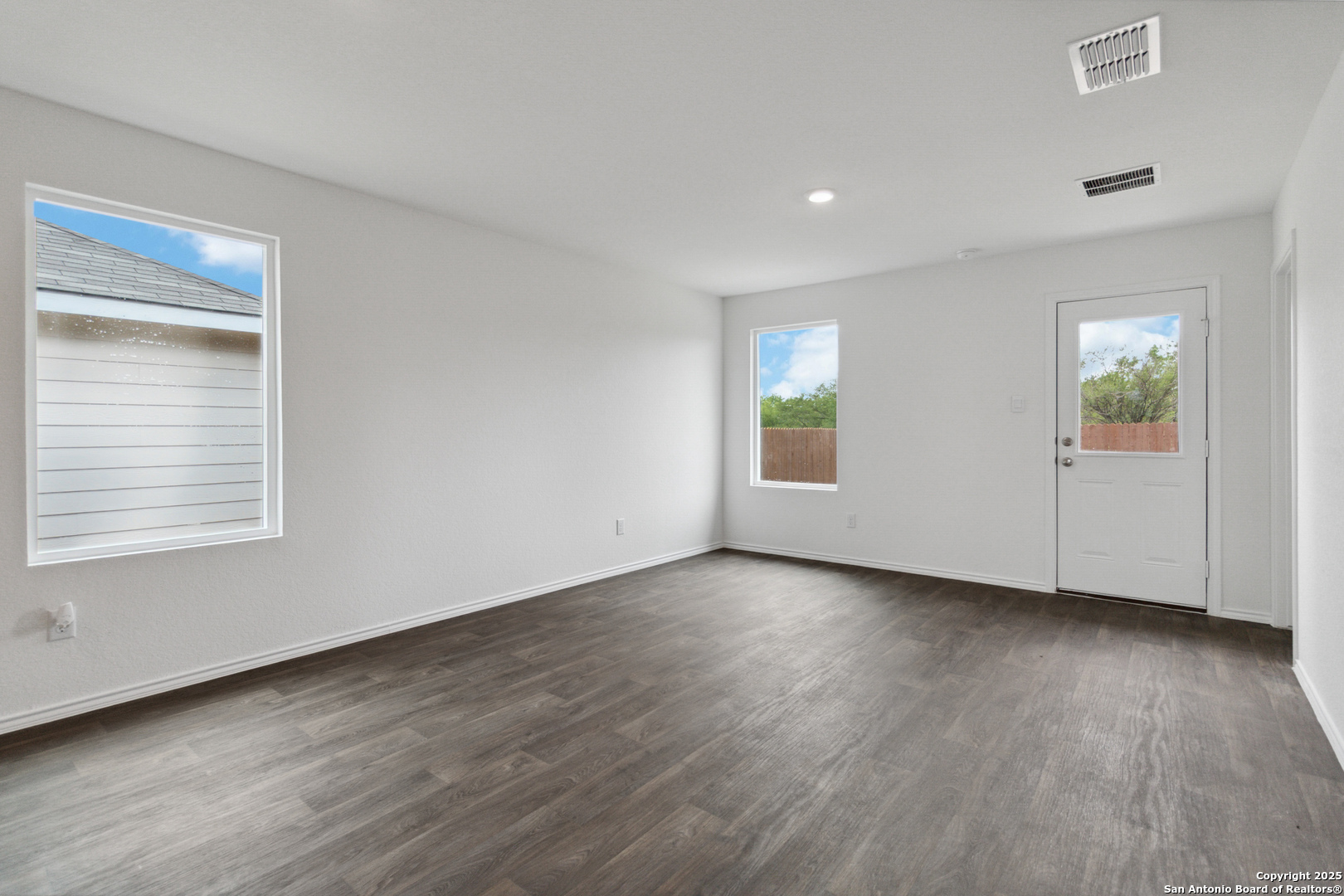 12507 Desert Fox, , 78109 — photo 1