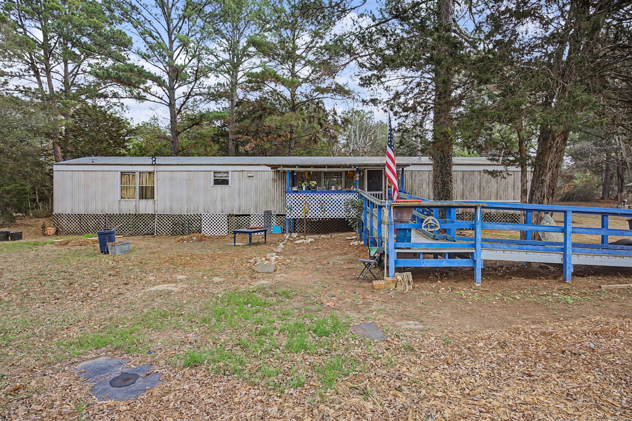 105 Austin, Paige, TX 78659 — photo 1