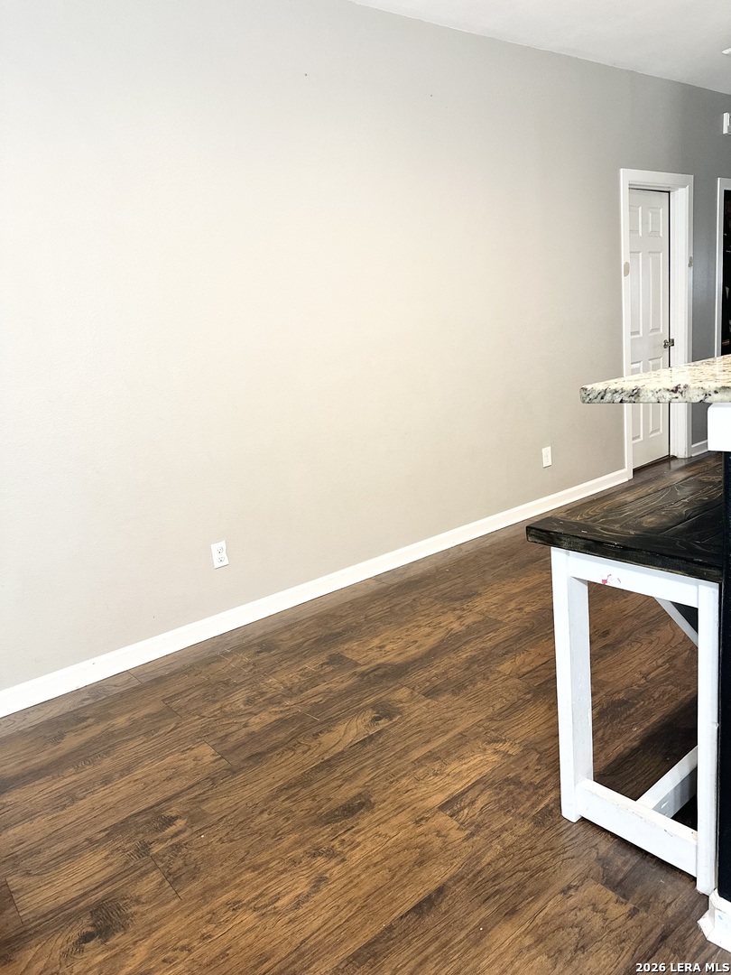 542 Sanches, ,  78064 — photo 1