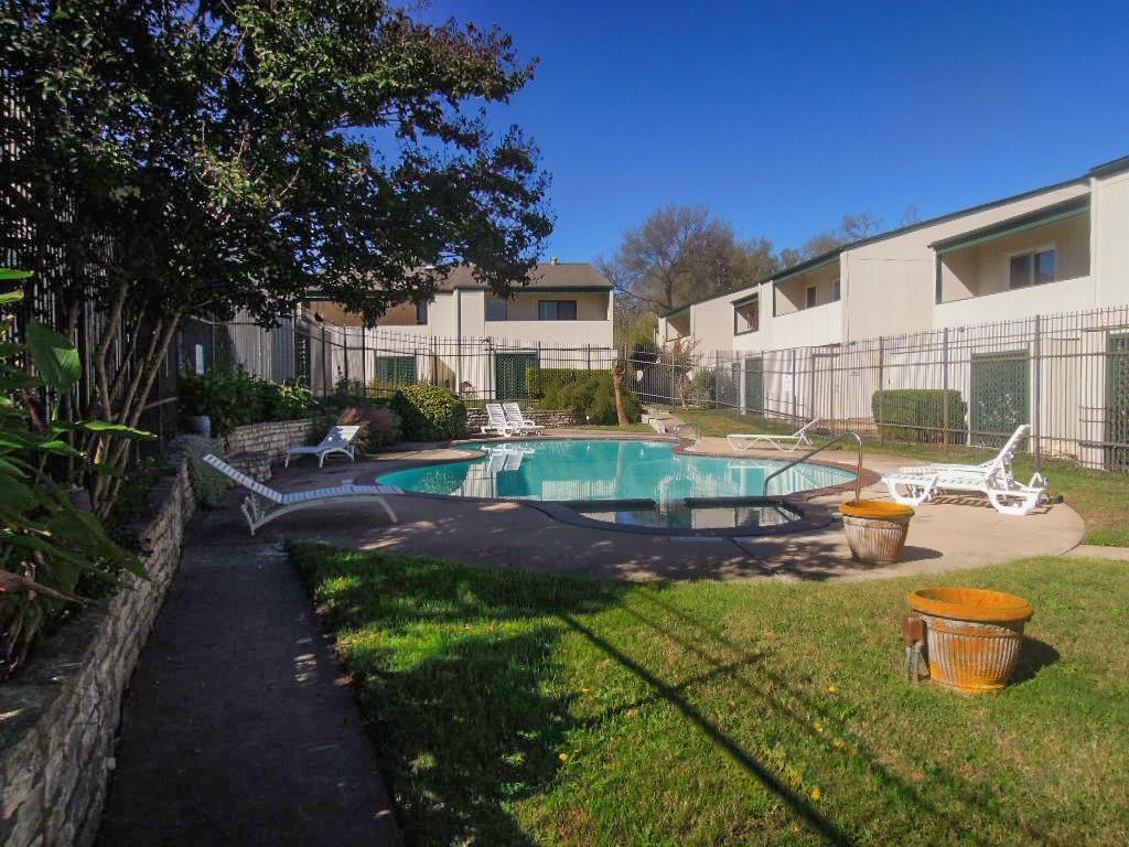 6718 SILVERMINE, Austin, TX 78736 — photo 1