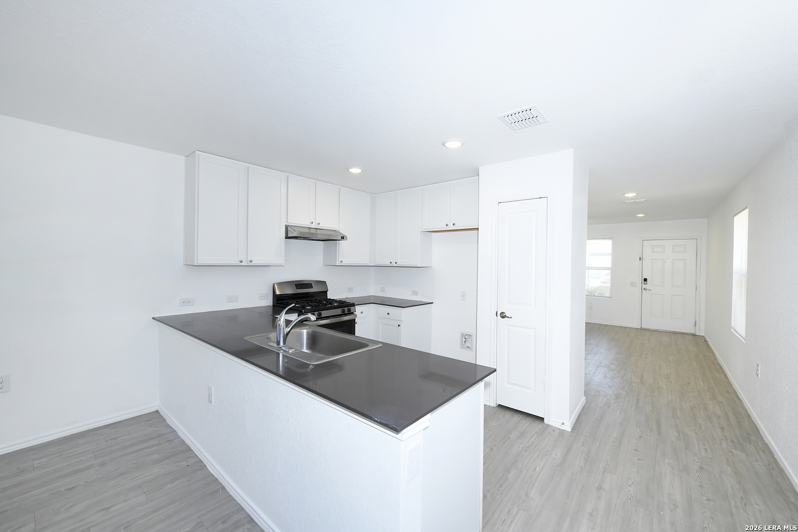 10114 Kersey ML, , 78224 — photo 1