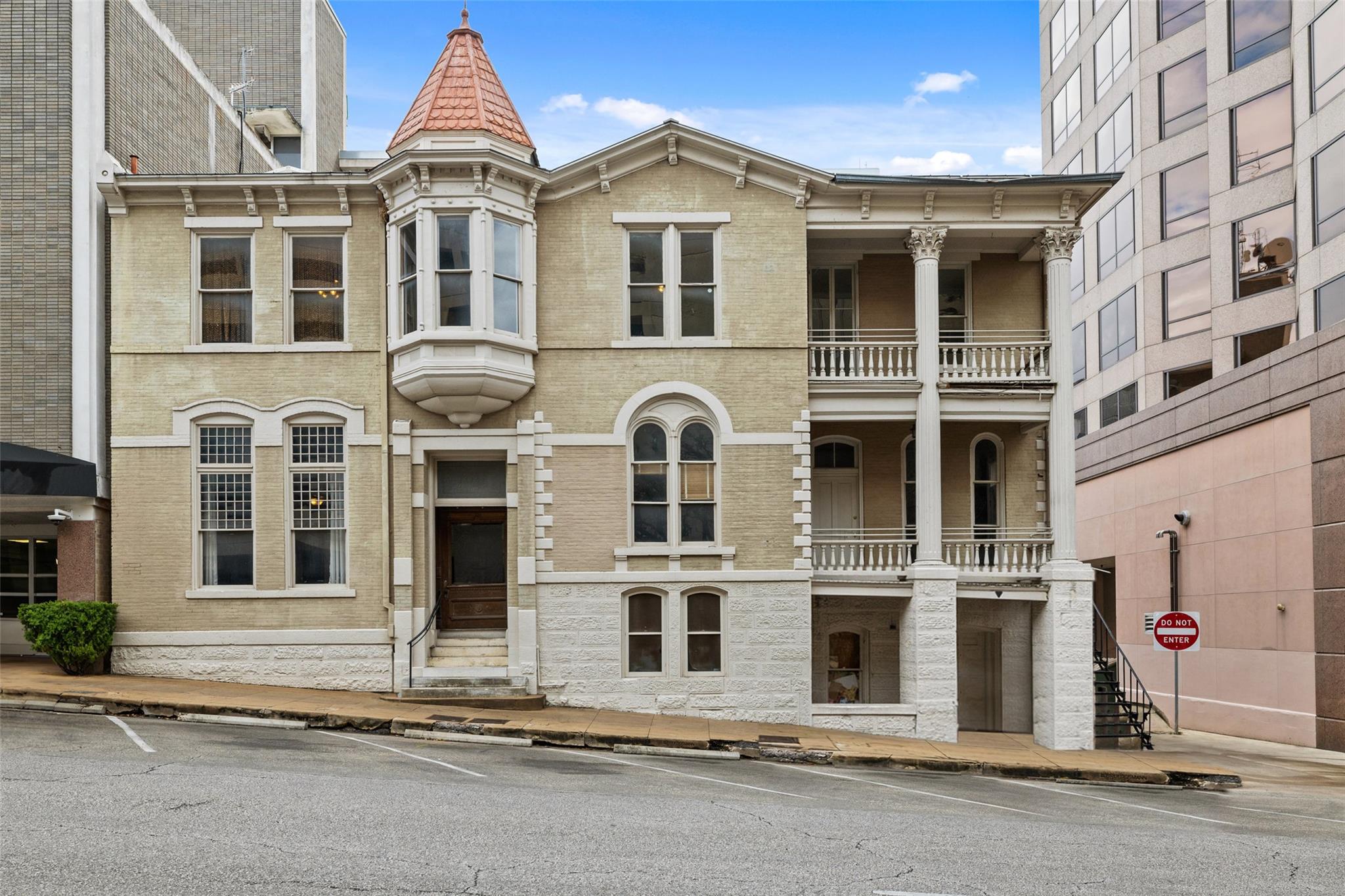 109 E 10th St, Austin, TX 78701 — photo 1