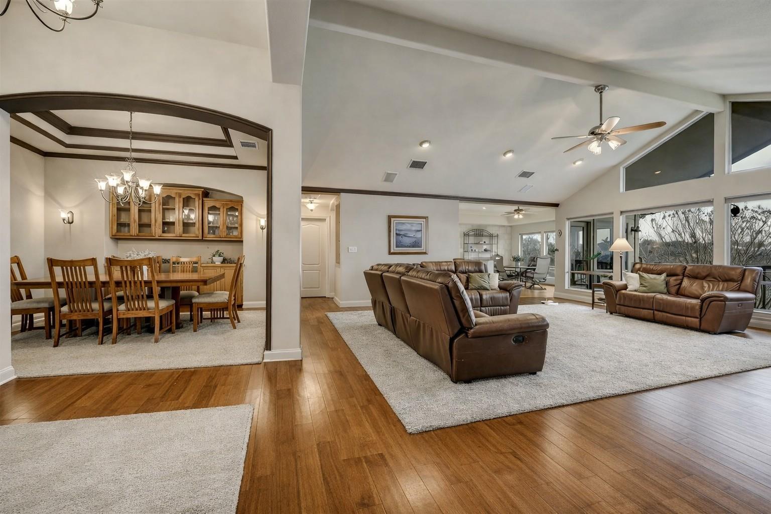20711  Henry Ave, Lago Vista, TX 78645 — photo 1