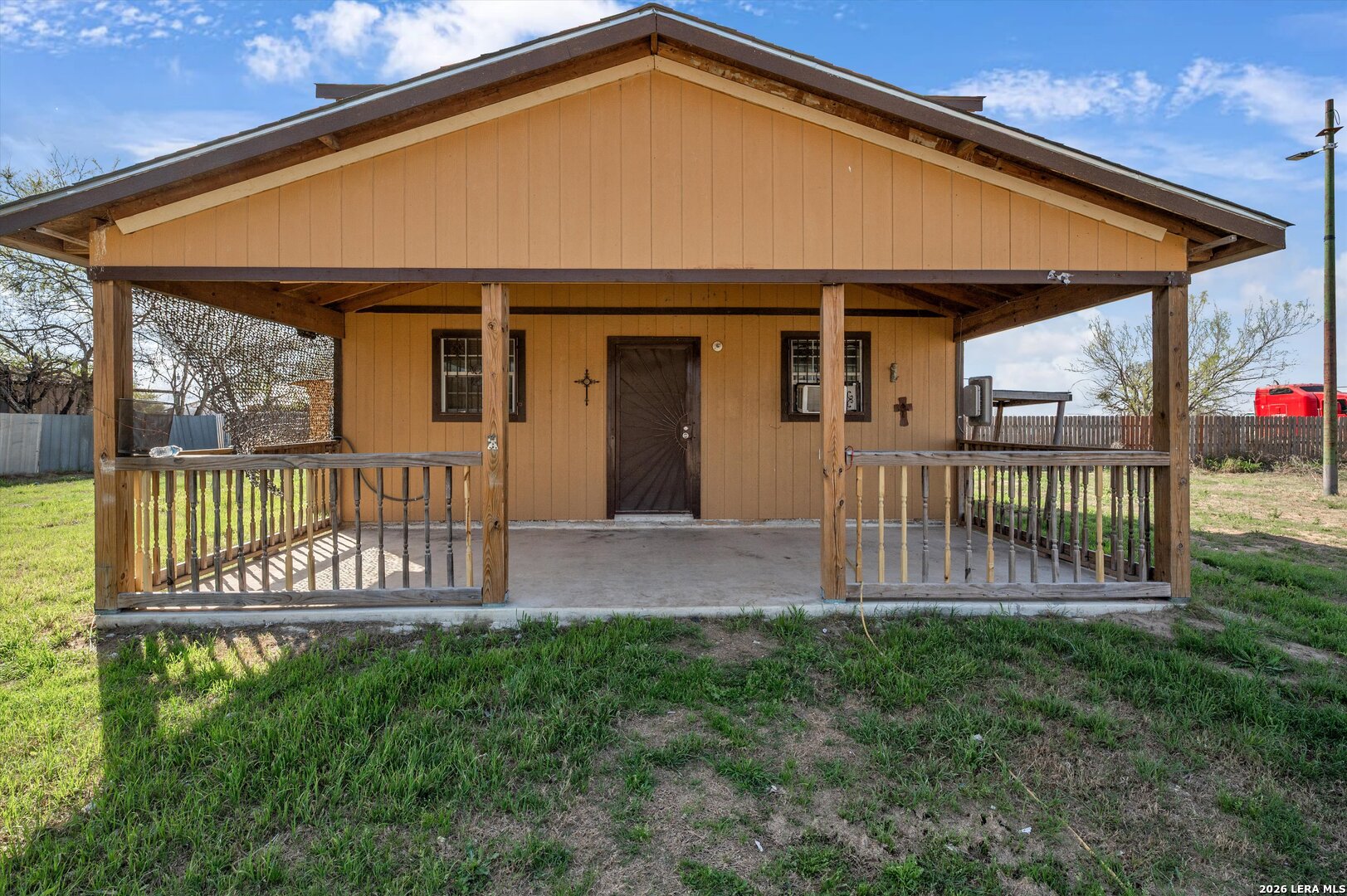 18883 Lagloria Rd, Elmendorf, TX 78112 — photo 1