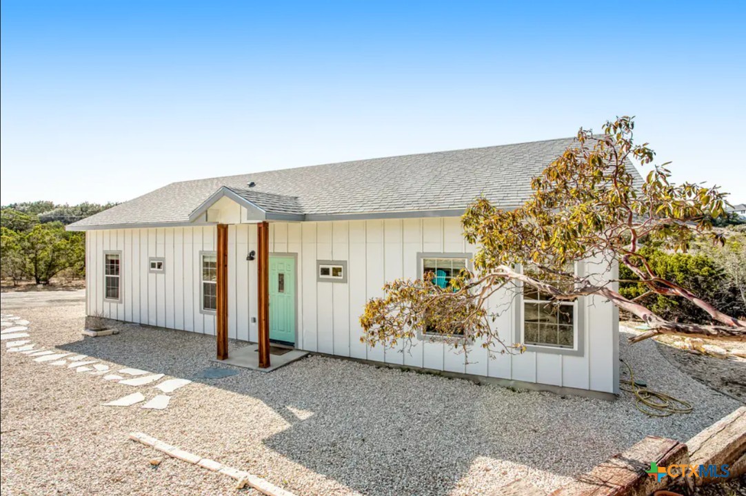 316 Cloud Top, Canyon Lake, TX 78133 — photo 1