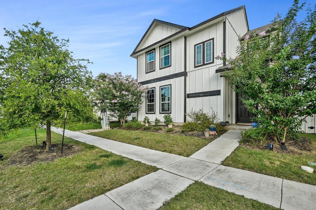 141 Fabion St, Kyle, TX 78640 — photo 1