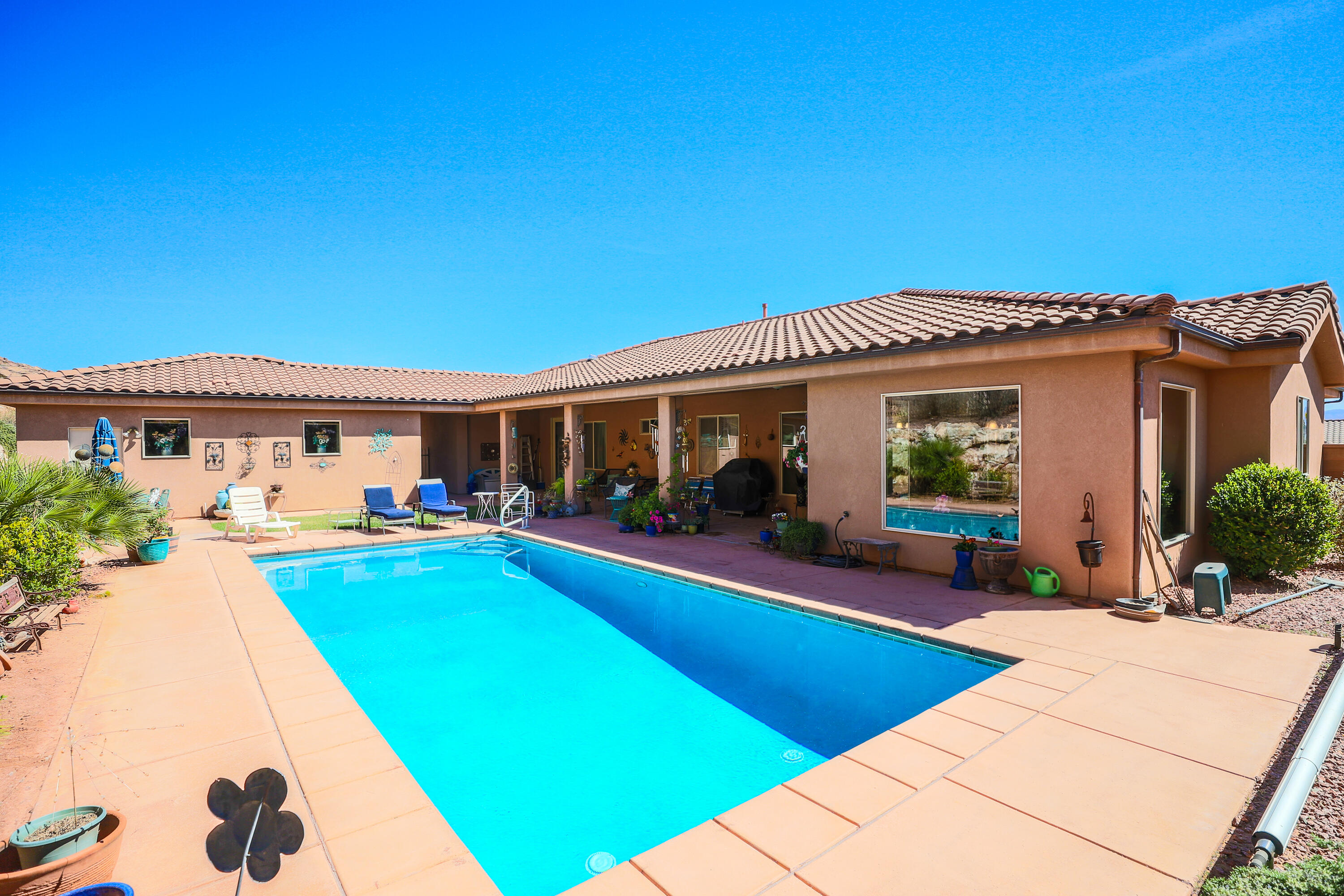 2317 Greystone DR, St George, UT 84790 — photo 1
