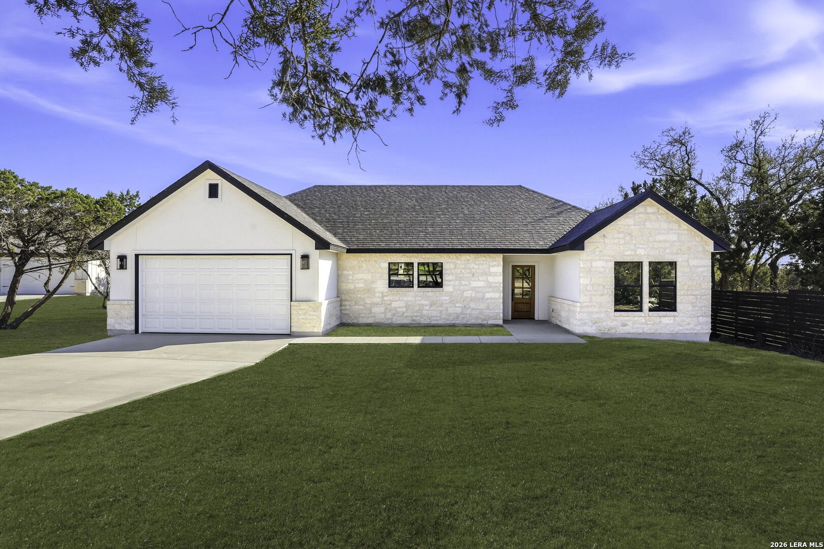1615 Rocky Ridge Loop, Canyon Lake, TX 78133 — photo 1