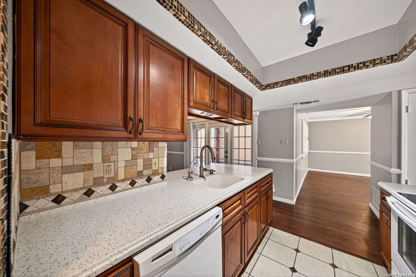 6750 Crown Ridge, ,  78239 — photo 1